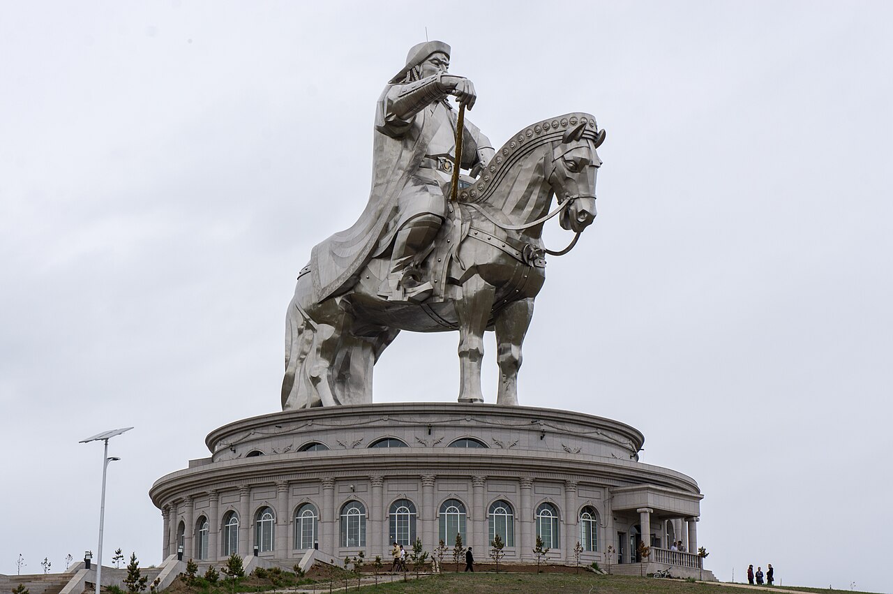 Stainless steel statue of Genghis Khan on horseback, about 40 metres tall, on the steppe east of Ulaanbaatar