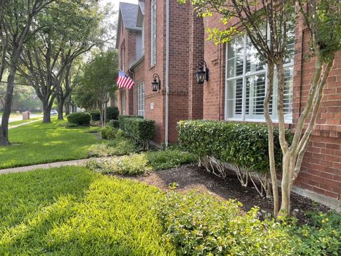 Linear shrub enhancements, McKinney